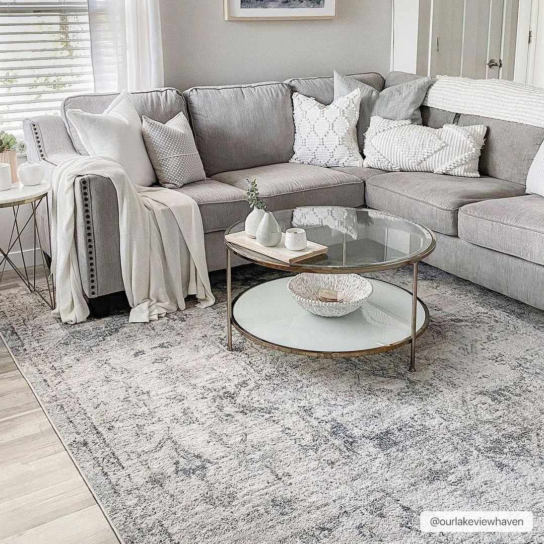 Aurelia Home Orrick Persian Medallion Area Rug Light Gray