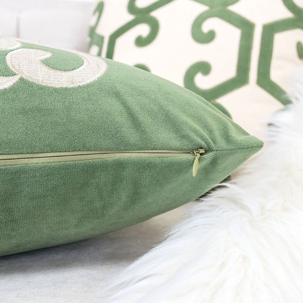 Dora Vintage Vine Green Pillow Covers Set Of 2 With Hidden Zipper