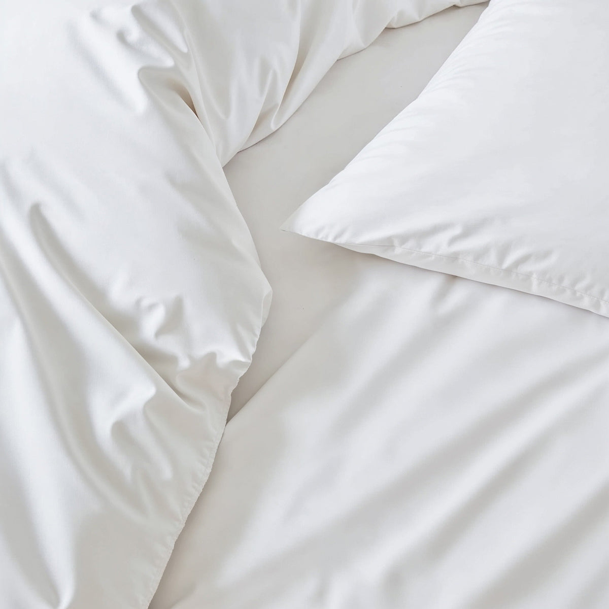 Luxe Australian Hotel Grade Sateen Twin Bedding Bundle