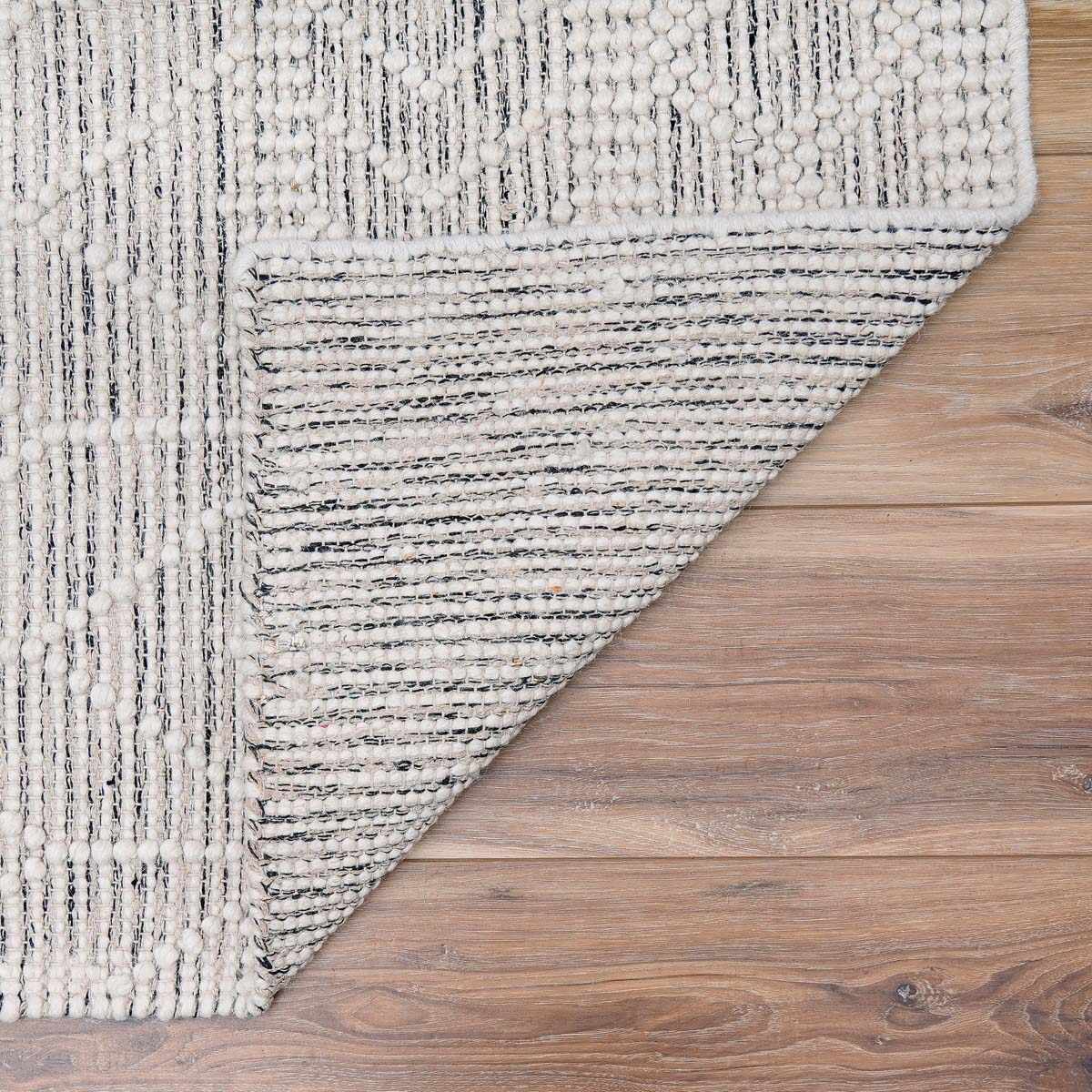 Carolina Handwoven Wool Blend Black And White Area Rug