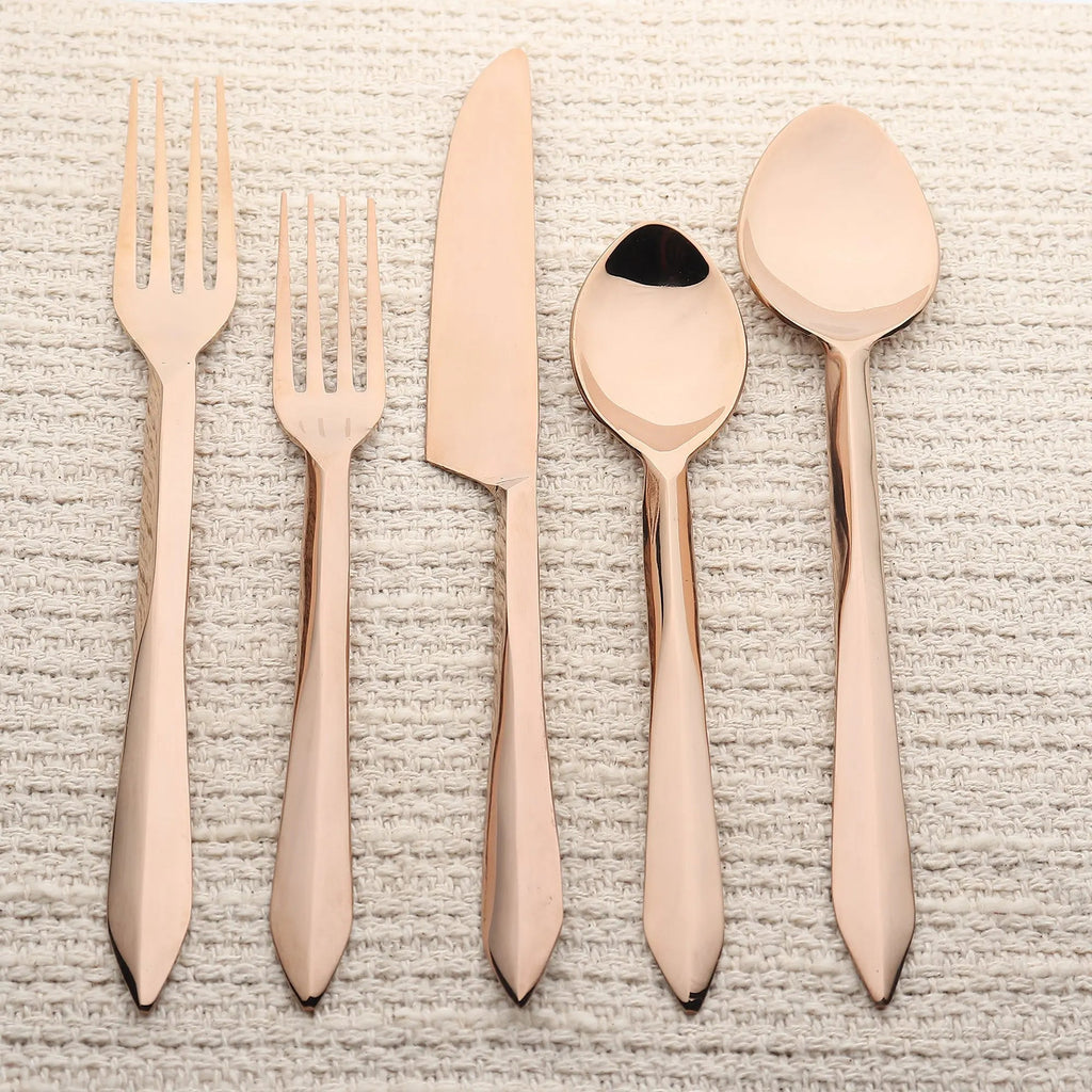 Estique Five Piece PVD Flatware Set Sleek Arrow Modern Design