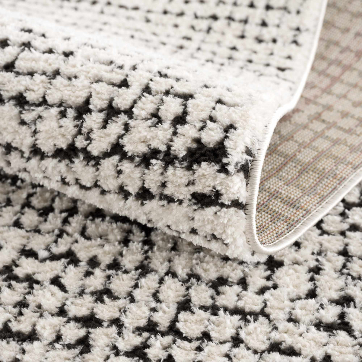 Keita Ivory Black Grid Plush Rug With Luxe High Pile