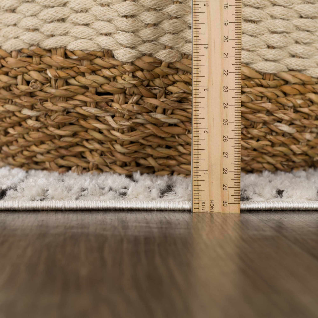 Keita Ivory Black Grid Plush Rug With Luxe High Pile