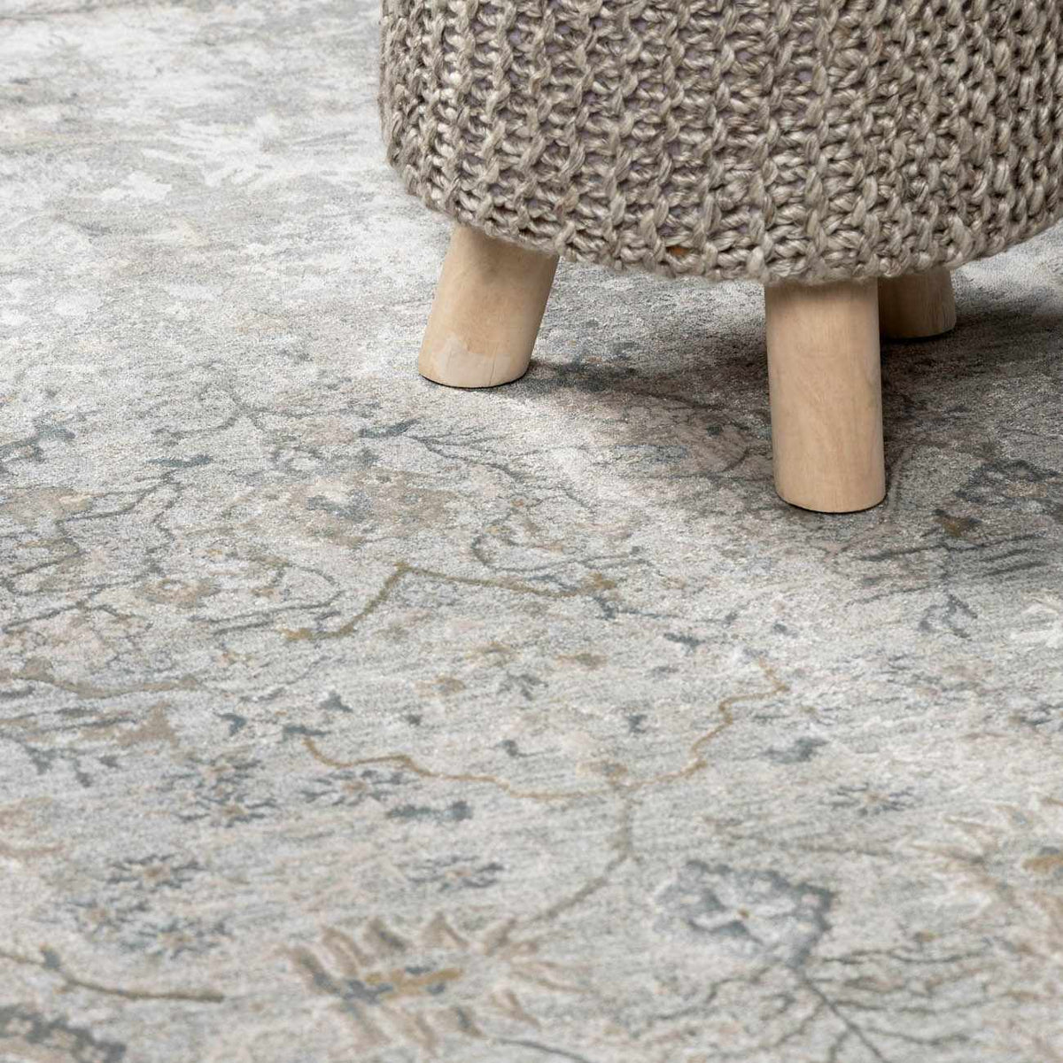 Gilmanton Thick Luxe Boutique Rug In Taupe With Refined Fringe