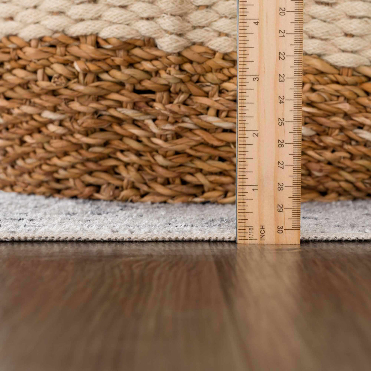Akram Anthracite Washable Rug With Traditional Pattern