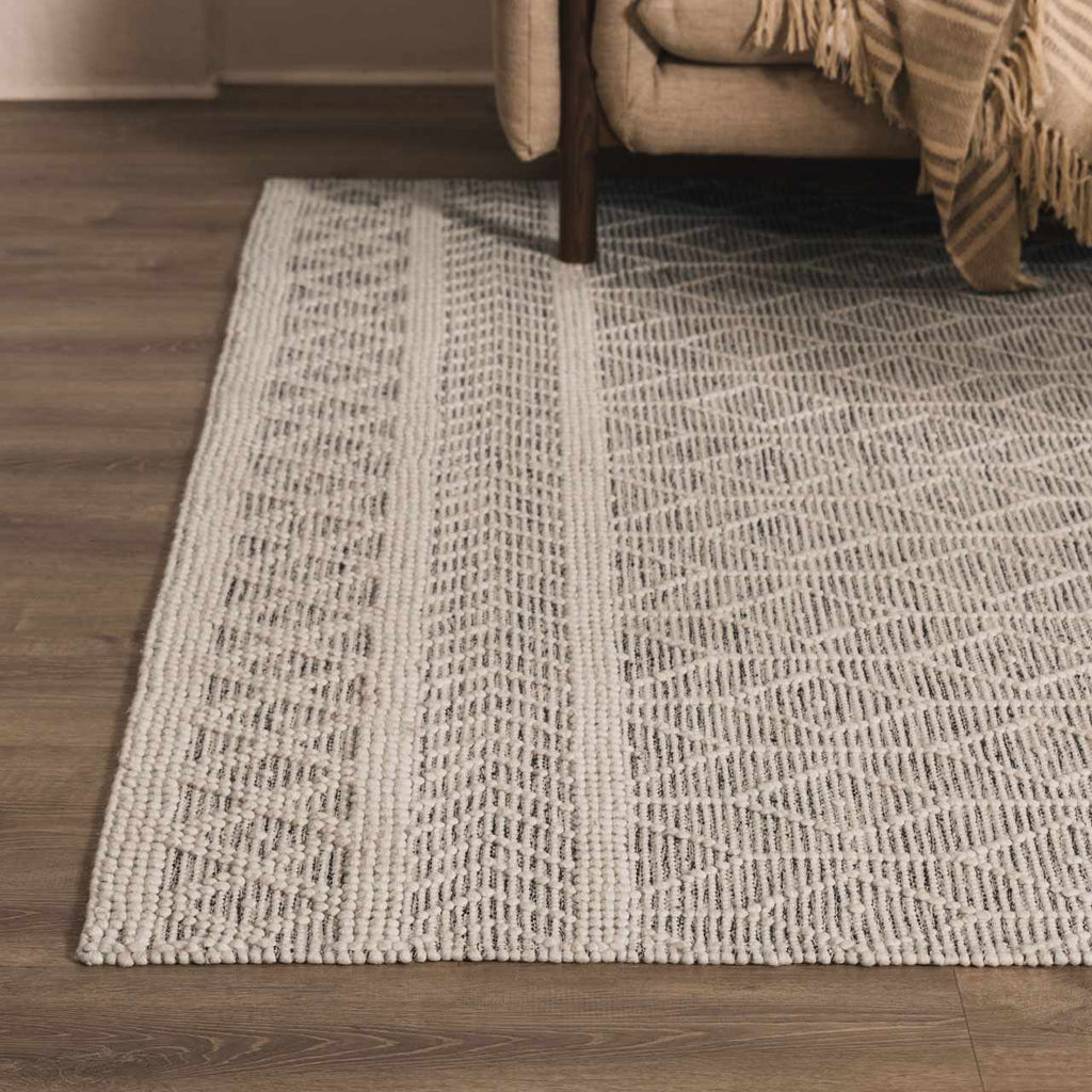 Carolina Handwoven Wool Blend Black And White Area Rug