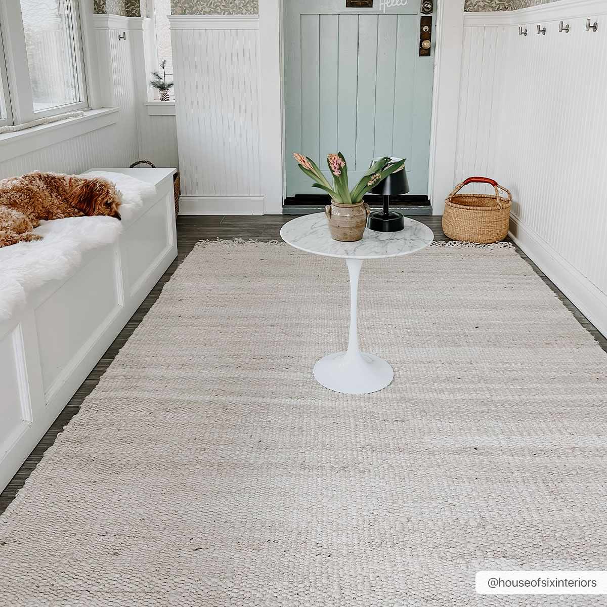 Iantha Handmade Ivory Jute Rug With Custom Shape And Fringe