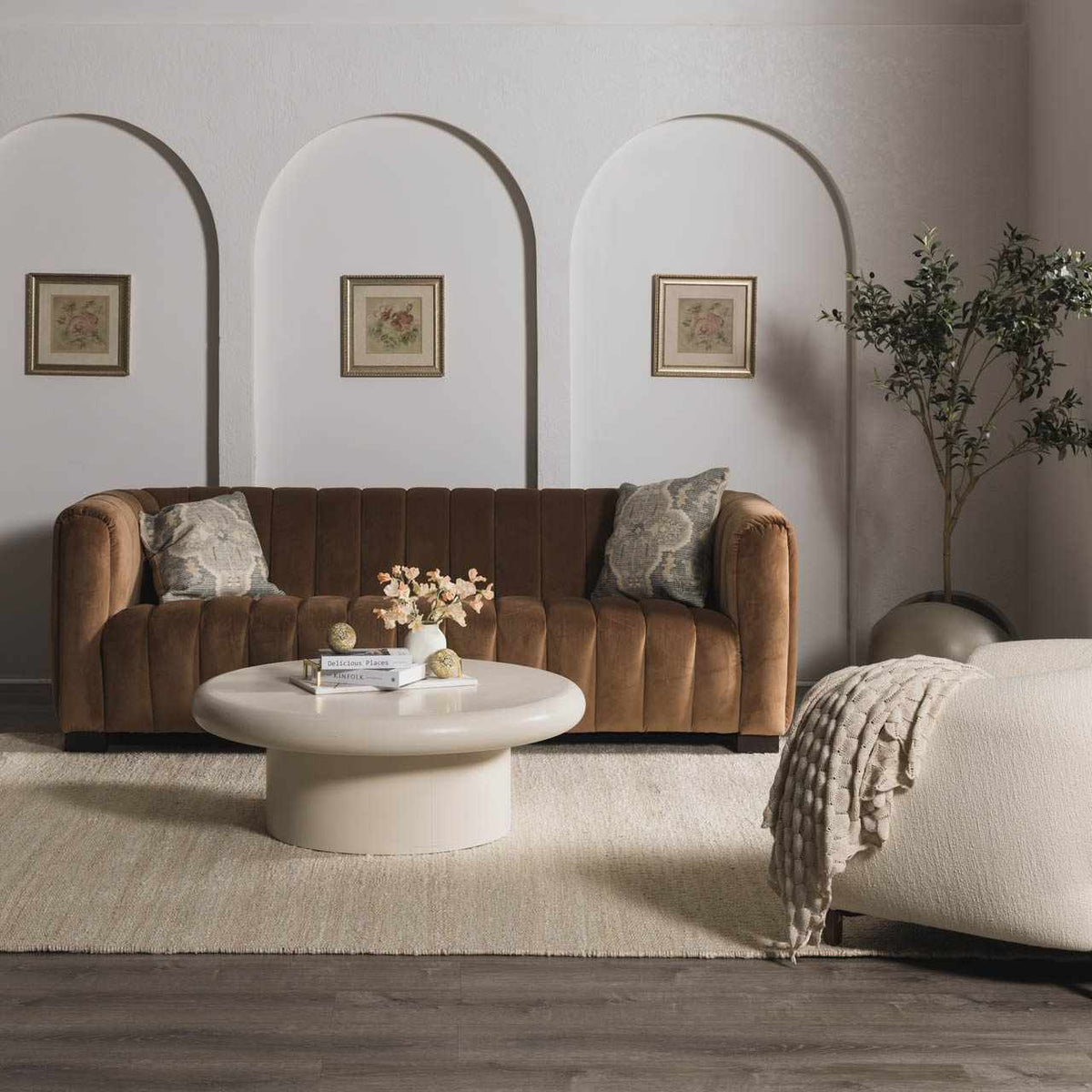 Iantha Handmade Ivory Jute Rug With Custom Shape And Fringe