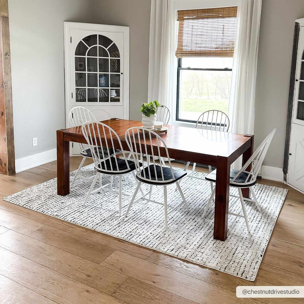 Keita Ivory Black Grid Plush Rug With Luxe High Pile