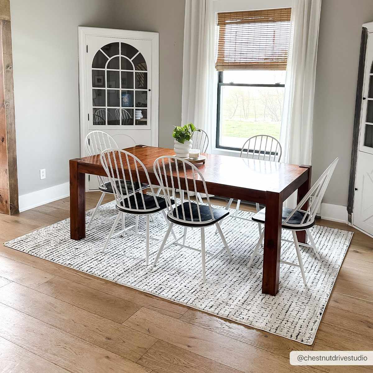 Keita Ivory Black Grid Plush Rug With Luxe High Pile