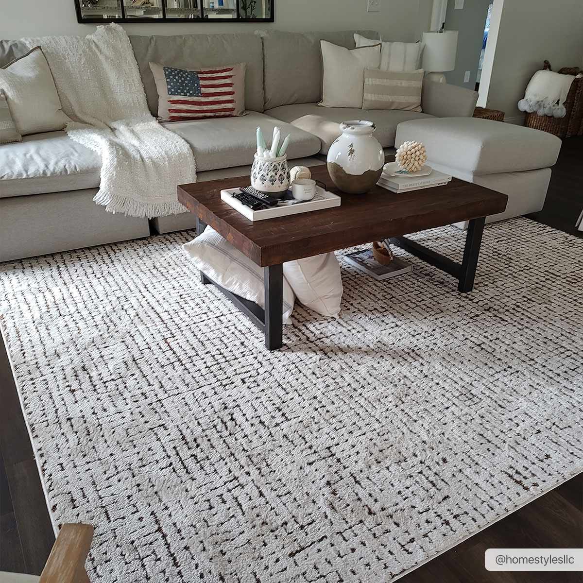Keita Ivory Black Grid Plush Rug With Luxe High Pile