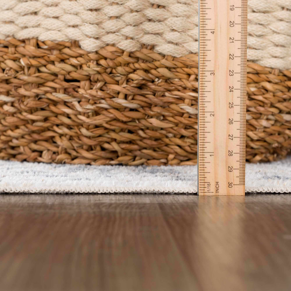 Rudo Elegant Machine Washable Flat Pile Floor Rug