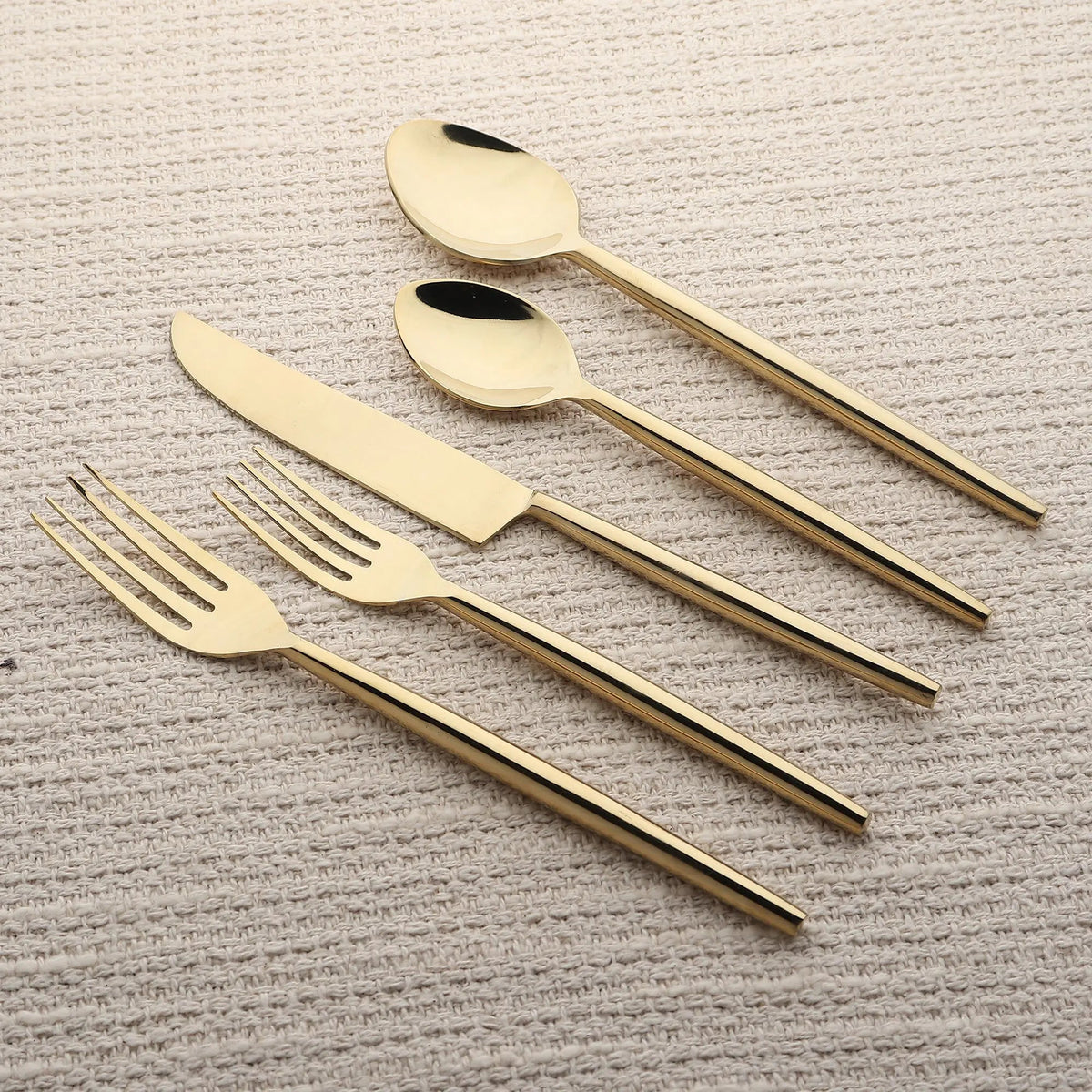 Brio PVD 5 Piece Flatware Set With Elegant Minimalist Design