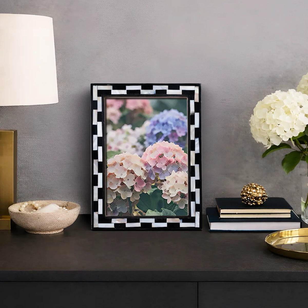 Pearlescent Tiptoe Mother of Pearl Inlay Picture Frame