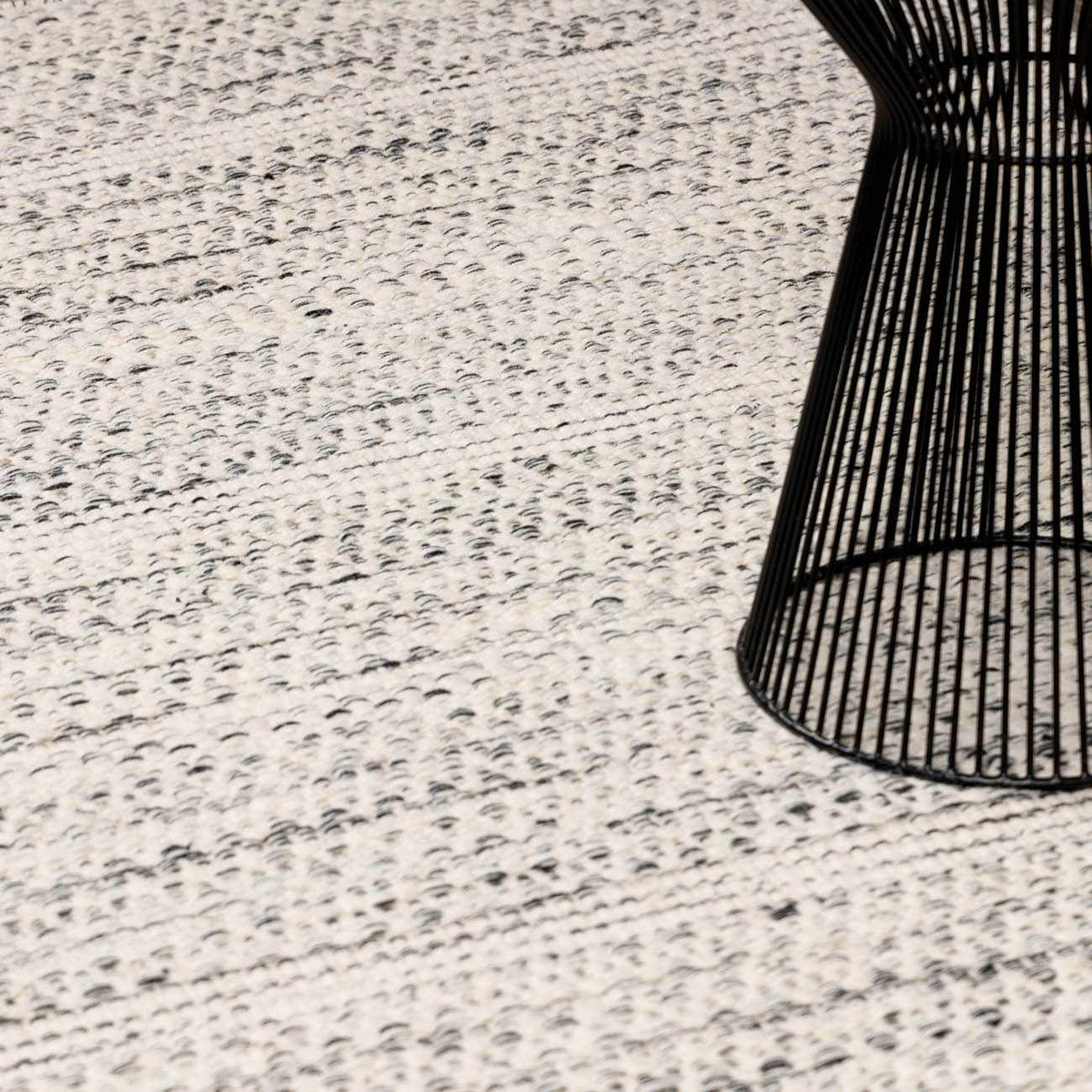 Williford Classic Hand Woven Wool Area Rug Cream And Black