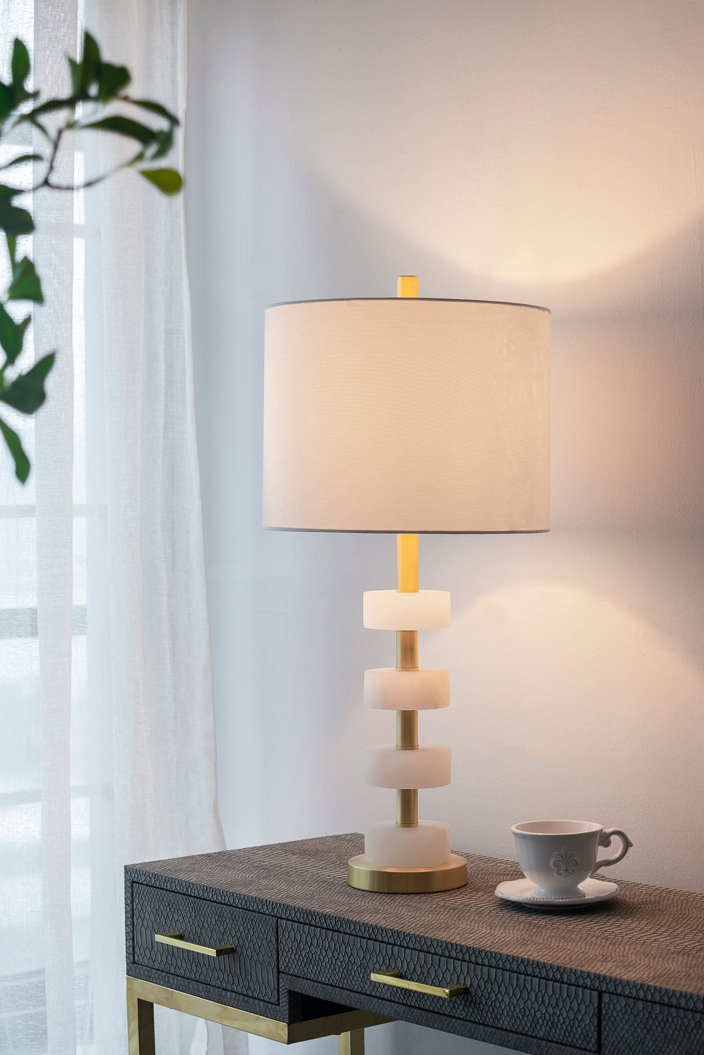 Verona Marble Table Lamp With Brass Metal Frame 13x13x26