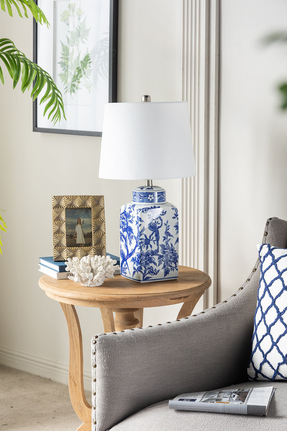 Aura Blue And White Ceramic Vase Lamp With Linen Shade 25 Inch