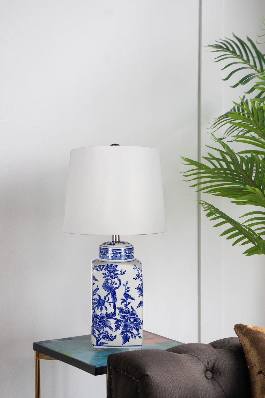 Aura Blue And White Ceramic Vase Lamp With Linen Shade 25 Inch