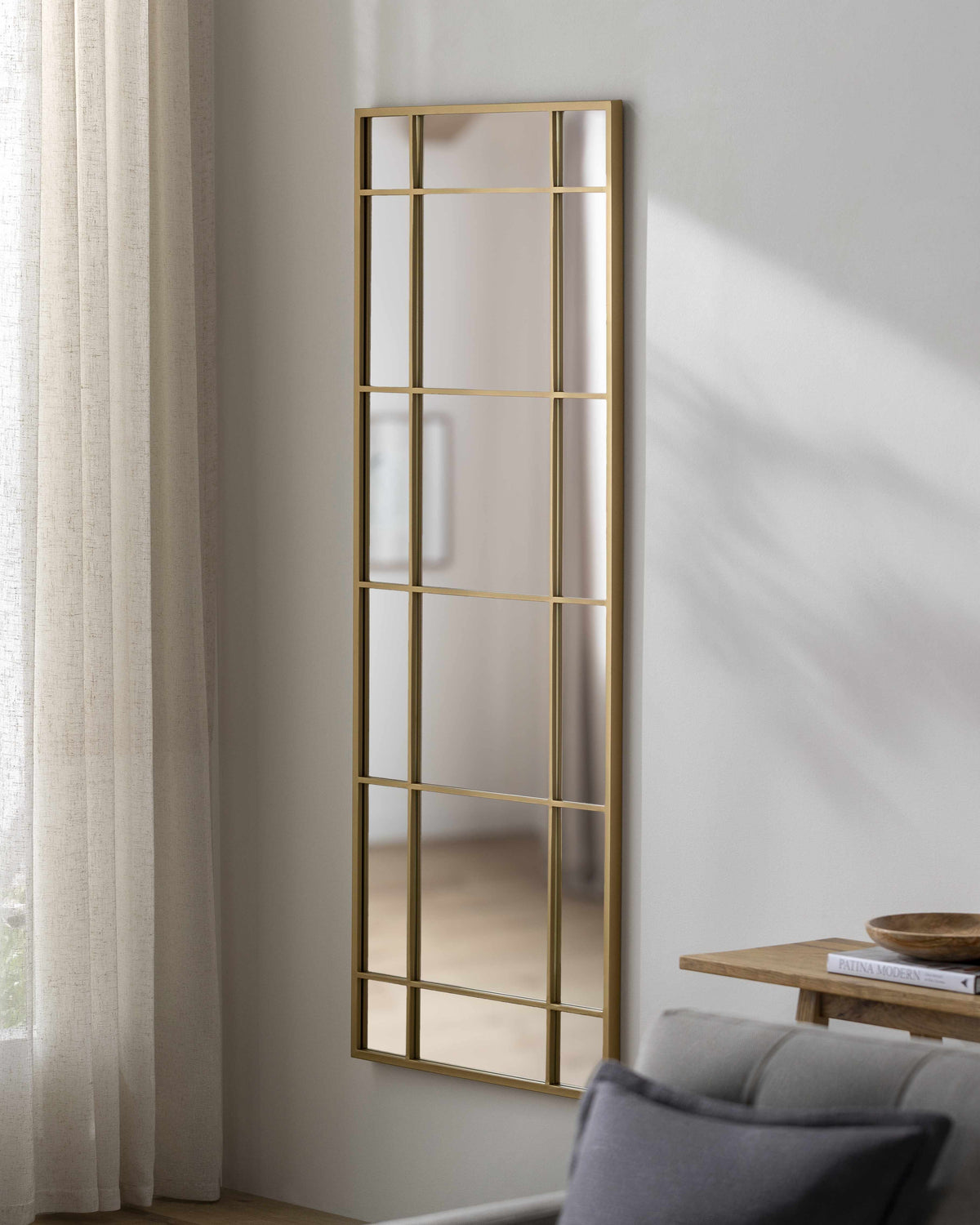 Cersosimo Contemporary Gold Iron Frame Round Accent Mirror