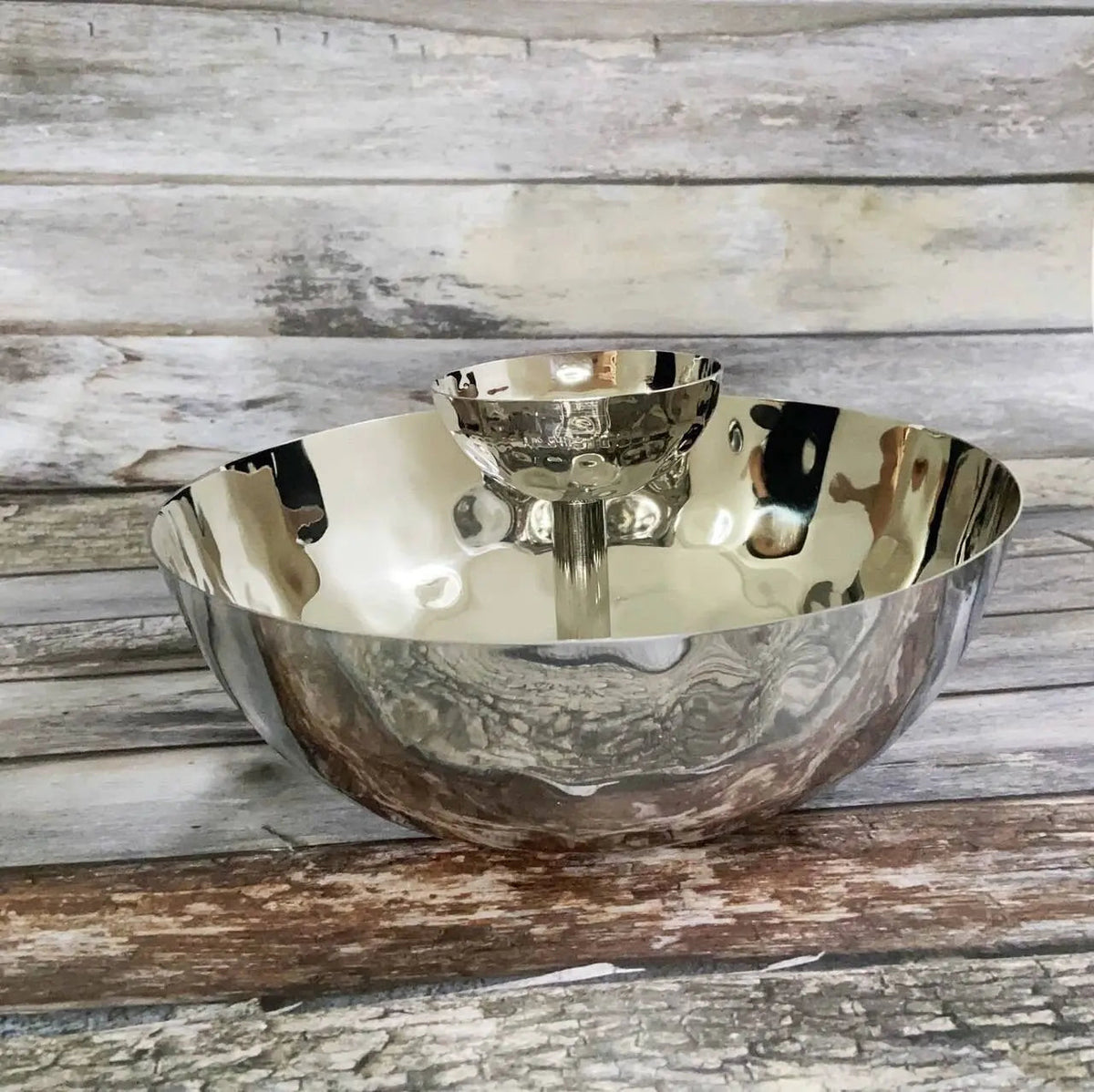 ElaraHome Hammered Chip And Dip Bowl Brilliant Polish Finish