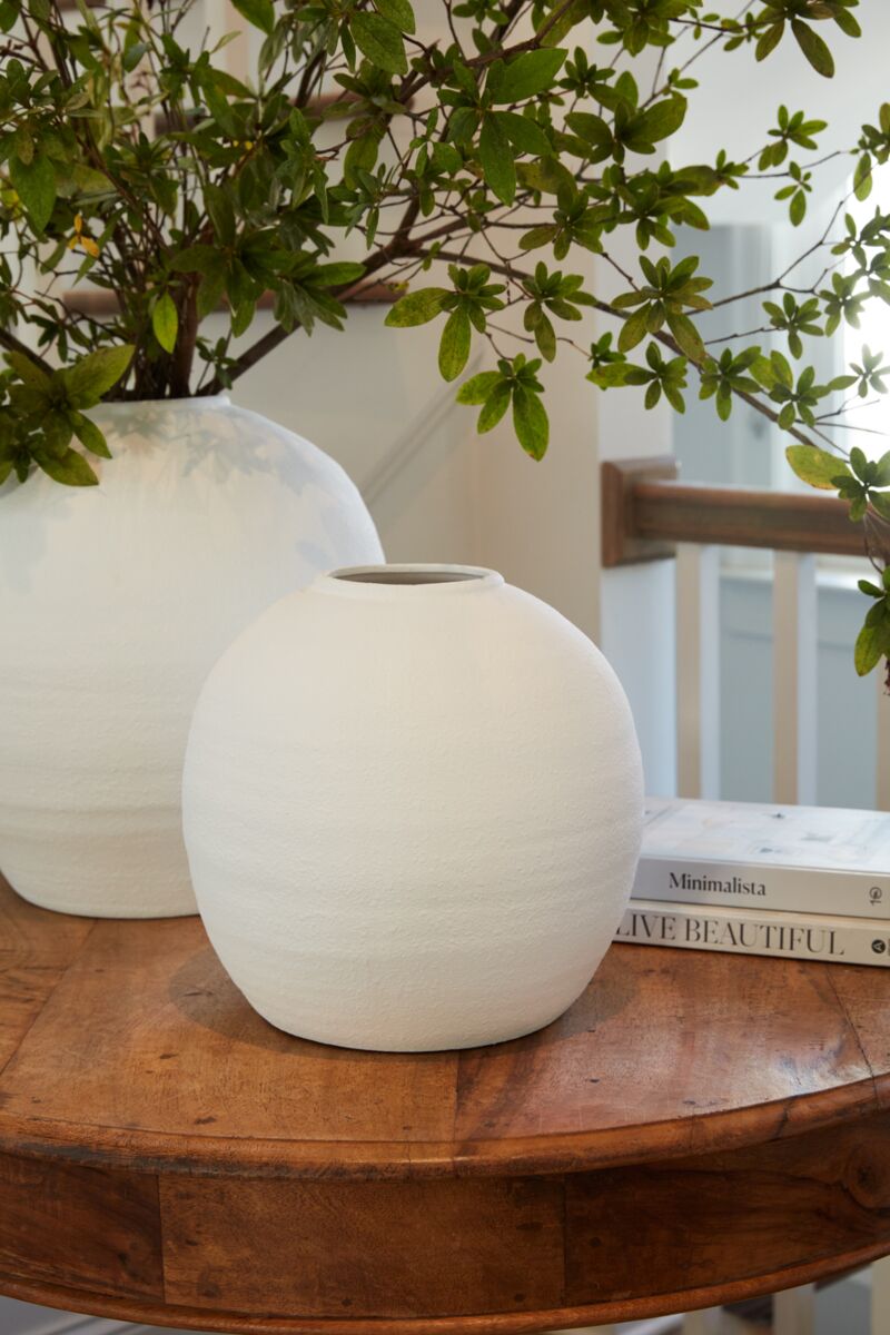 Accent Decor Josie Contemporary Vase With Matte Finish
