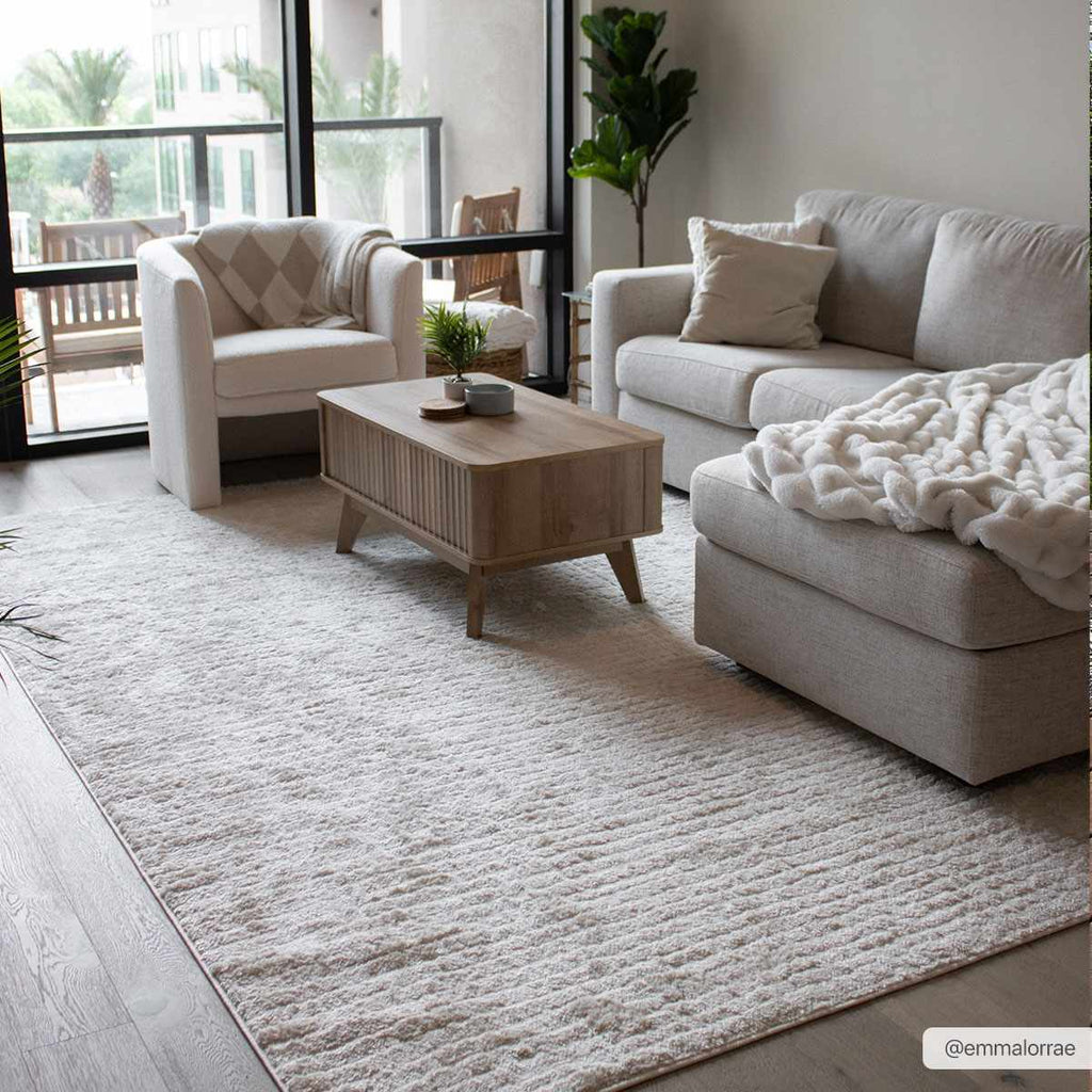 Sterling Home Keita Ivory High Pile Geometric Rug