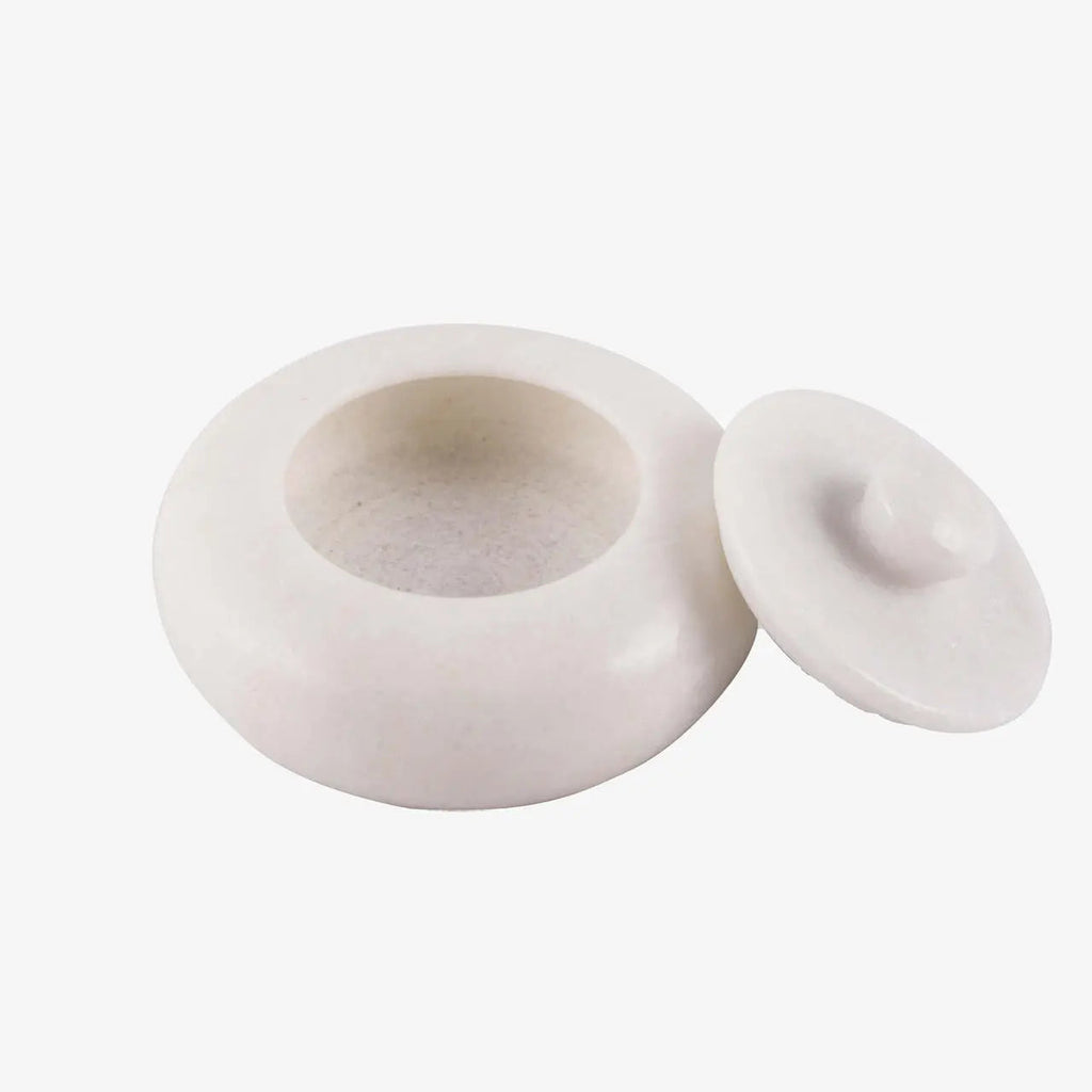 Salero Elegant Marble Salt Cellar With Protective Lid