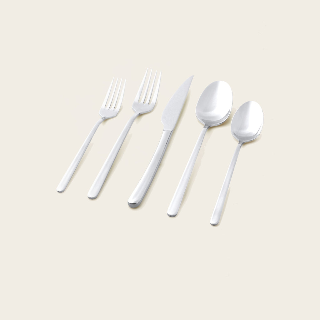 At The Table Emilia Mirror Flatware Set 20 Piece Silver
