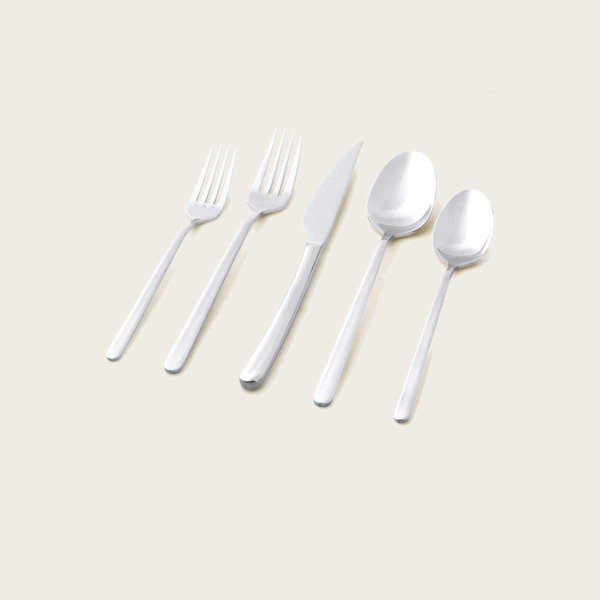 At The Table Emilia Mirror Flatware Set 20 Piece Silver